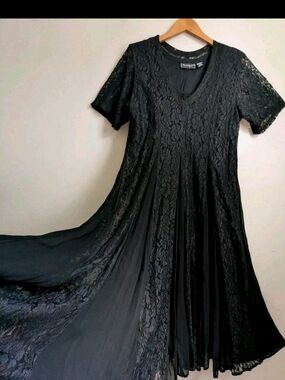 True Vintage 90s Nostalgia Lace Maxi Dress Black Whimsy Goth Grunge Boho M L